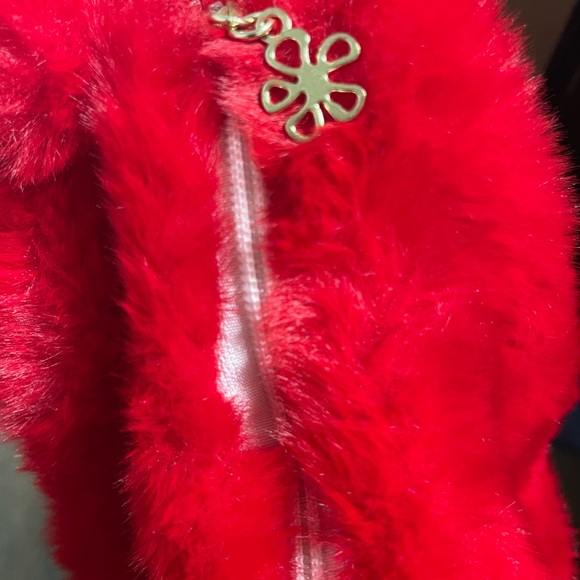 New! Red Heart Plush Bag - Picture 5 of 10